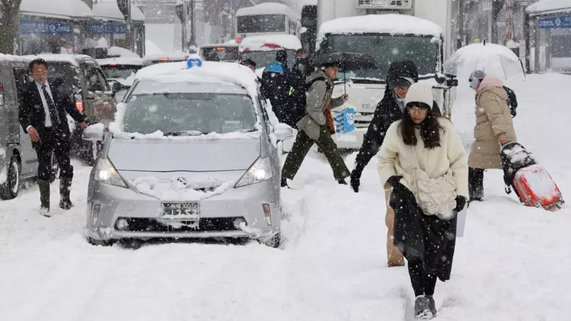 ANM a făcut marele anunț! Orașele din România în care ninge în aprilie și mai