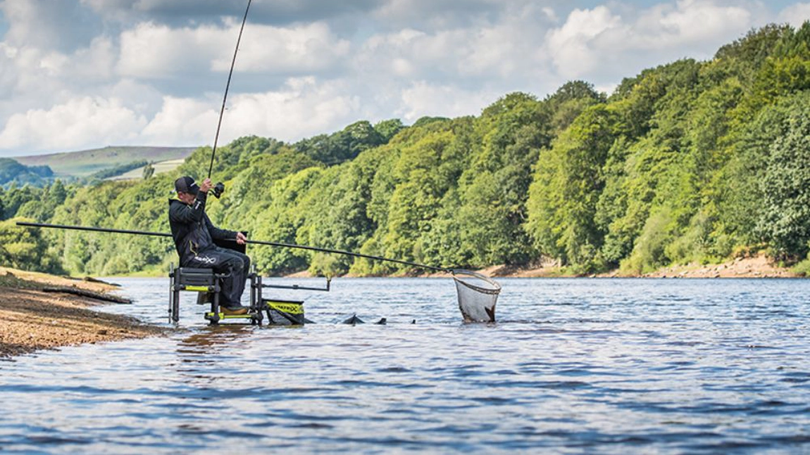 O companie din Norvegia angajează 45 de lucrători în producție, în prelucrarea somonului. Ce condiții de angajare trebuie să îndeplinească ieșenii