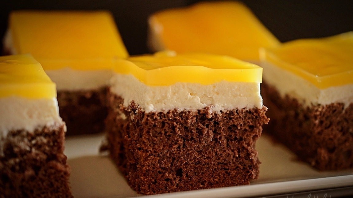 Prăjitura Fanta – Rețeta originală, simplă și delicioasă, ideală pentru orice ocazie