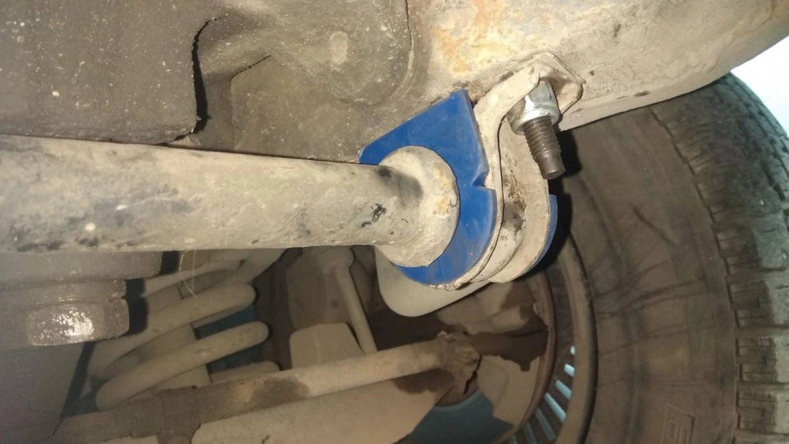 Care sunt simptomele de uzură a bucșelor de bară stabilizatoare? Iată când trebuie să le schimbi!