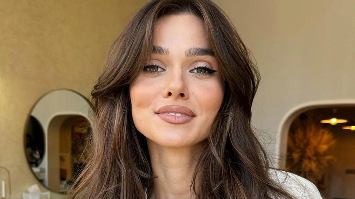 Theo Rose și-a uimit fanii! Ce încălțăminte și-a putut comanda de pe internet: „Dacă vă arăt pe ce am dat bani, leșinați”