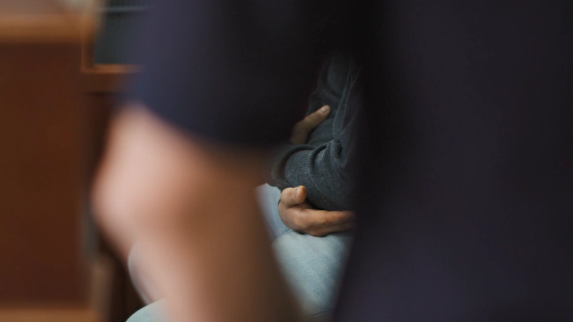 Viol în toateta liceului, în timpul orelor! Momentele de coșmar prin care a trecut o elevă din Dolj