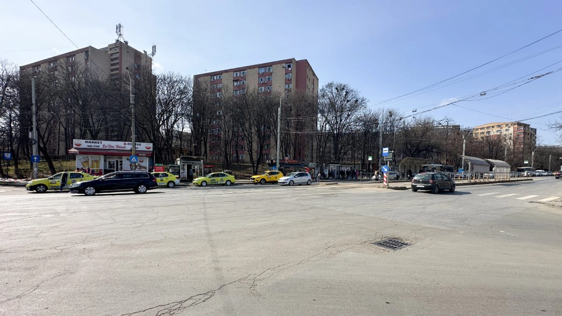 Primăria Iași vrea să pună semafoare în intersecția de la 2 Băieți din Tătărași! Traficul rutier este infernal la orele de vârf