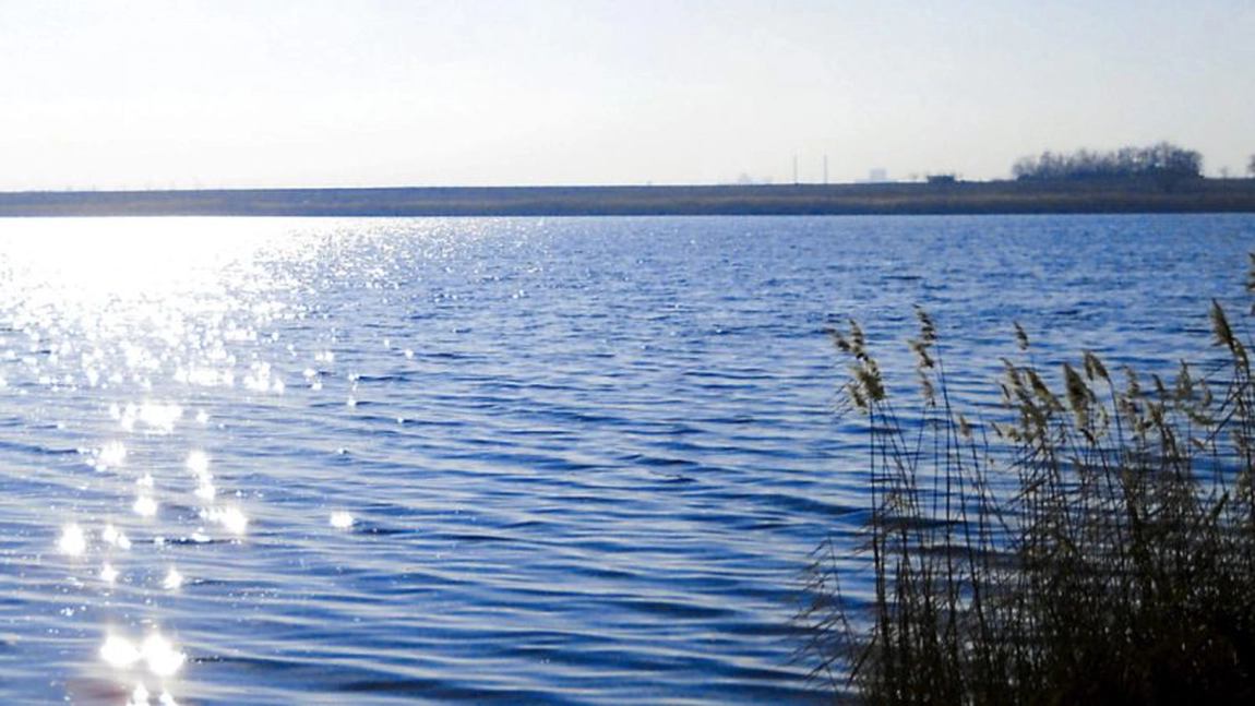 Lacul Amara – O atracție turistică și o stațiune terapeutică la care trebuie să ajungi măcar o dată în viață!