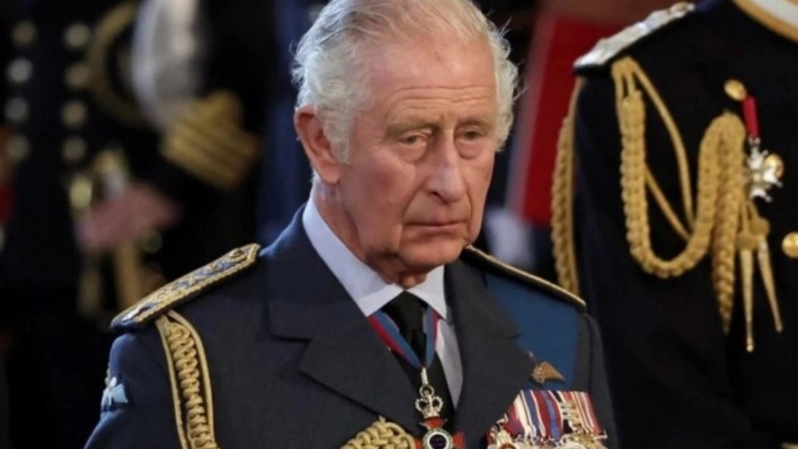 Scenariu exploziv la Palatul Buckingham. Cine va abdica