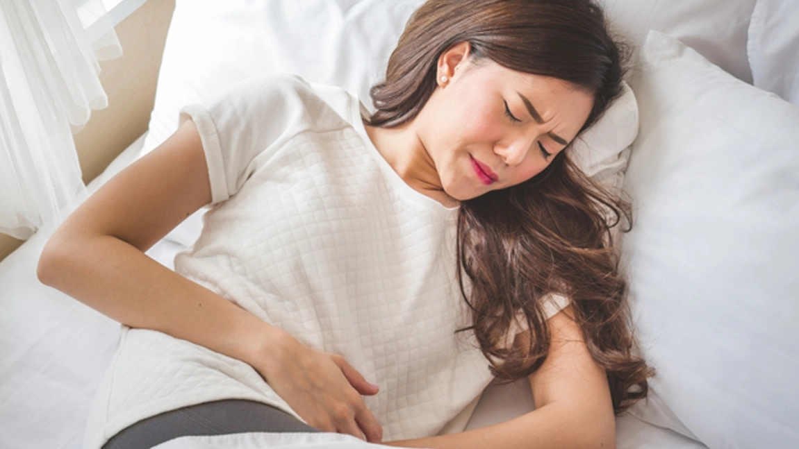 Ai scurgeri maronii între menstruații? Iată care pot fi cauzele și când trebuie să mergi la medic!