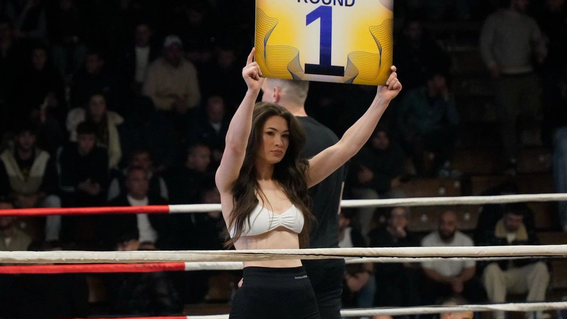 Spectacol în Sala Polivalentă din Iași la Gala Tornado! Sute de oameni au venit să vadă luptătorii în ring