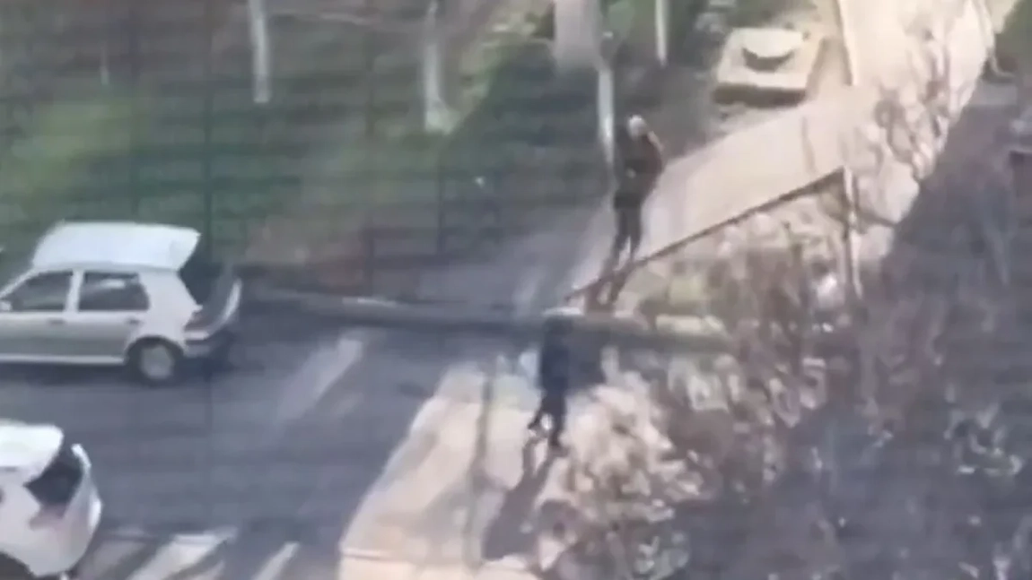 Mai multe persoane au fost luate drept ostatici în Kiev: imagini filmate de martori