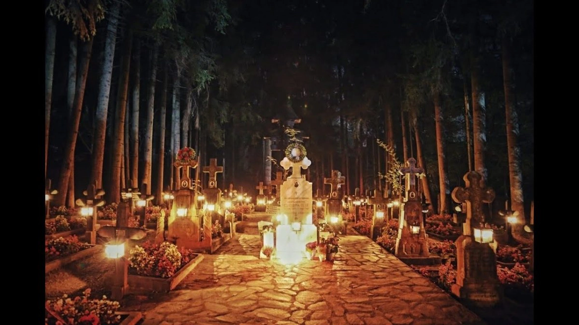 Când se citește miezonoptica? De ce este atât de importantă această slujbă pentru creștinii ortodocși?