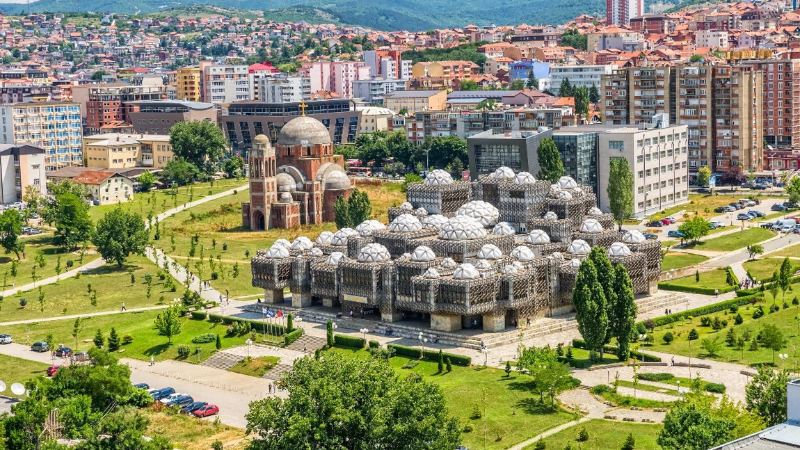 Care este capitala regiunii Kosovo? Iată ce oraș impresionant este și de ce experiențe poți avea parte aici!