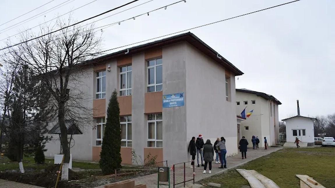 Dispar școlile profesionale! Acestea vor fi arondate liceelor tehnologice. „Sperăm să rămână cât mai multă practică”