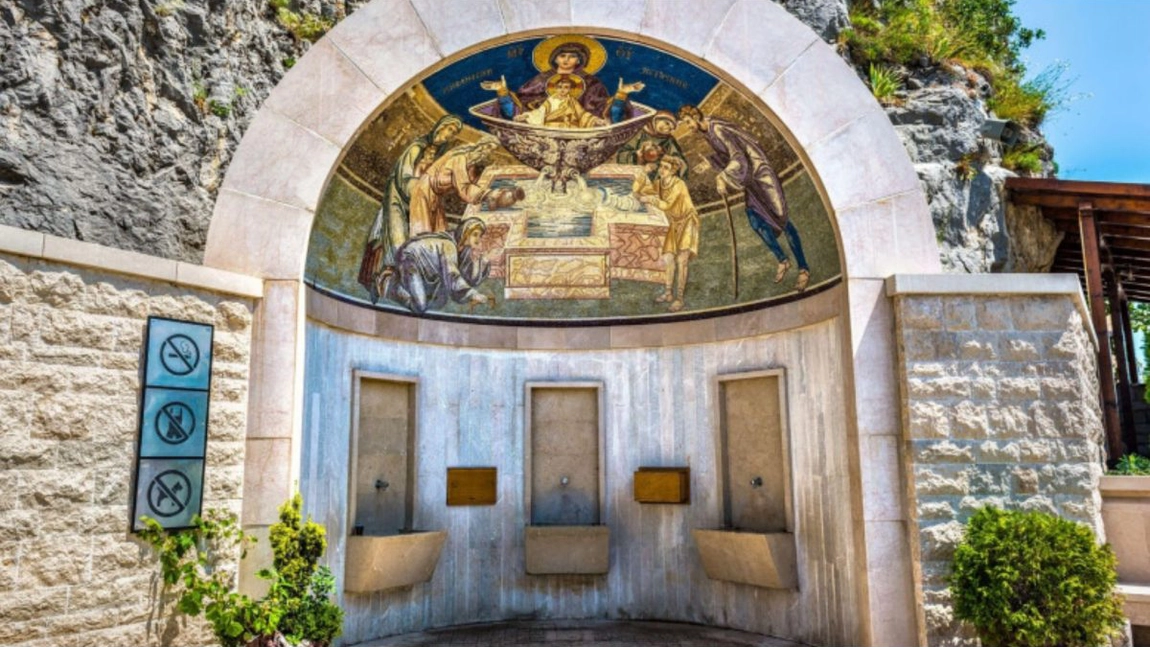 În Vinerea Luminată sărbătorim Izvorul Tămăduirii. Ce e bine să faci pentru sănătate, binecuvântare și noroc tot anul