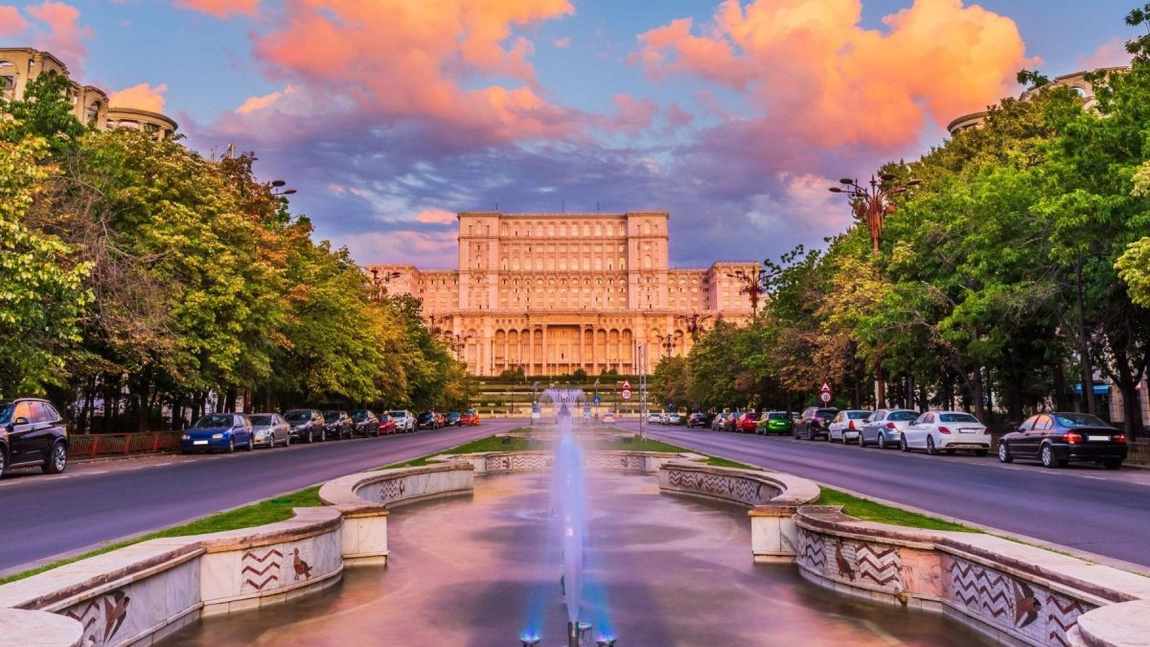 Ce obiective turistice poți vizita în București? Iată tot ce merită să vezi!