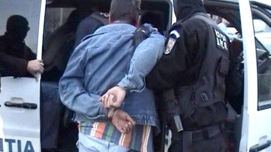 Pușcărie și despăgubiri de 150.000 de euro pentru o tentativă de omor! Unul dintre inculpați este recidivist!