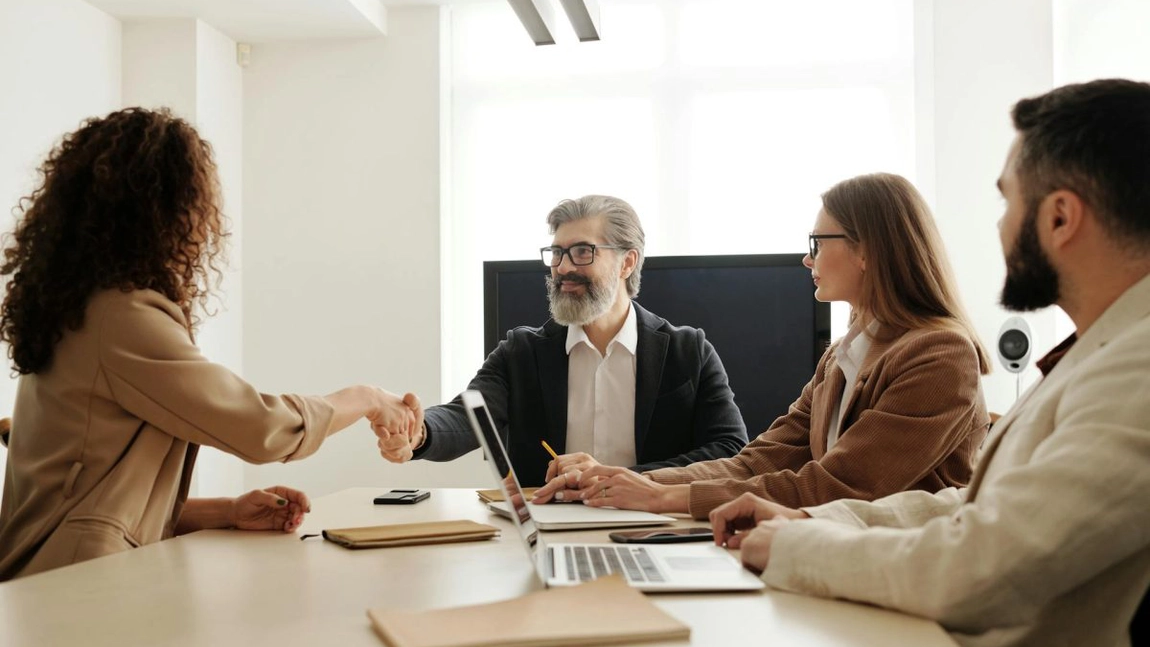 Cum arată o simulare de interviu pentru angajare? Iată care sunt beneficiile acesteia!