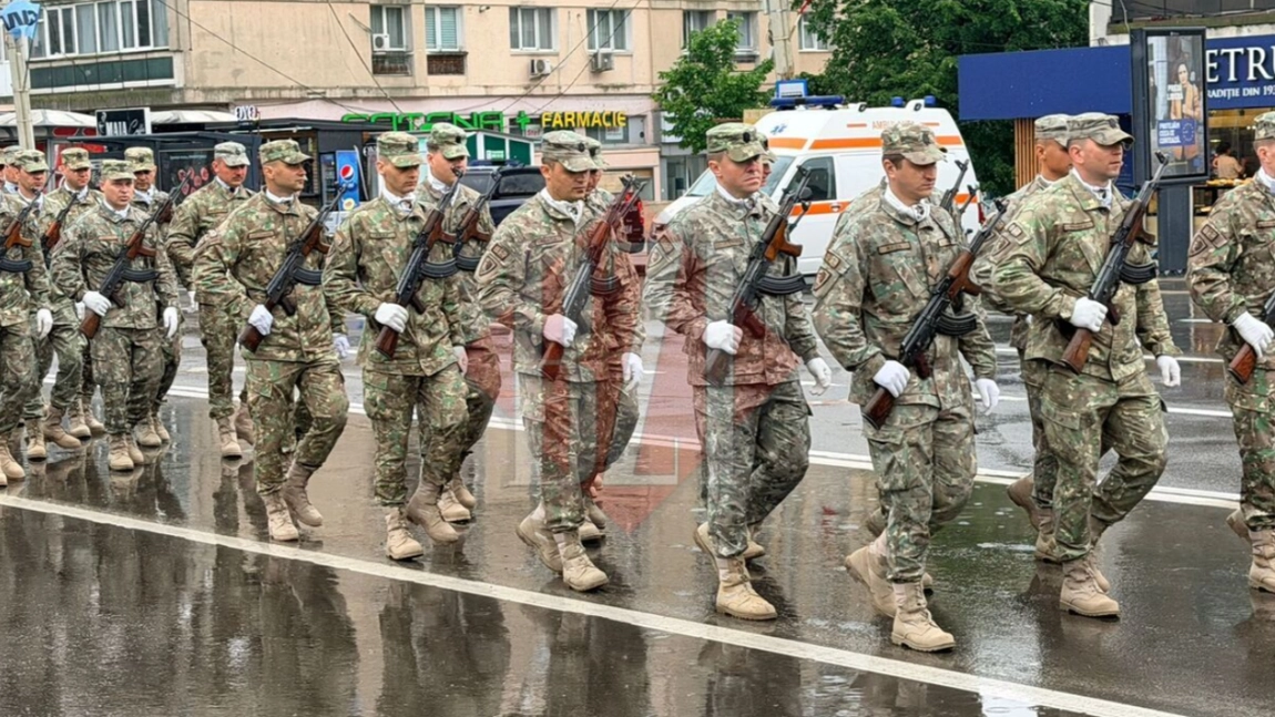 Ceremonie militară la Iași, de Ziua Independenței și Ziua Europei