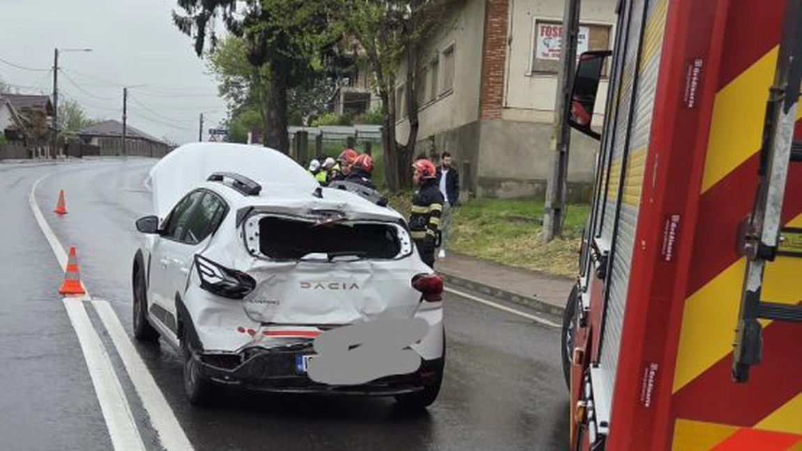 Accident rutier în Târgu Frumos. Două persoane au fost rănite
