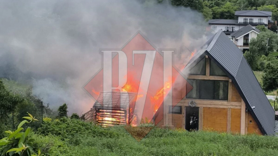 Incendiu la o saună în municipiul Iași! Pompierii intervin de urgență