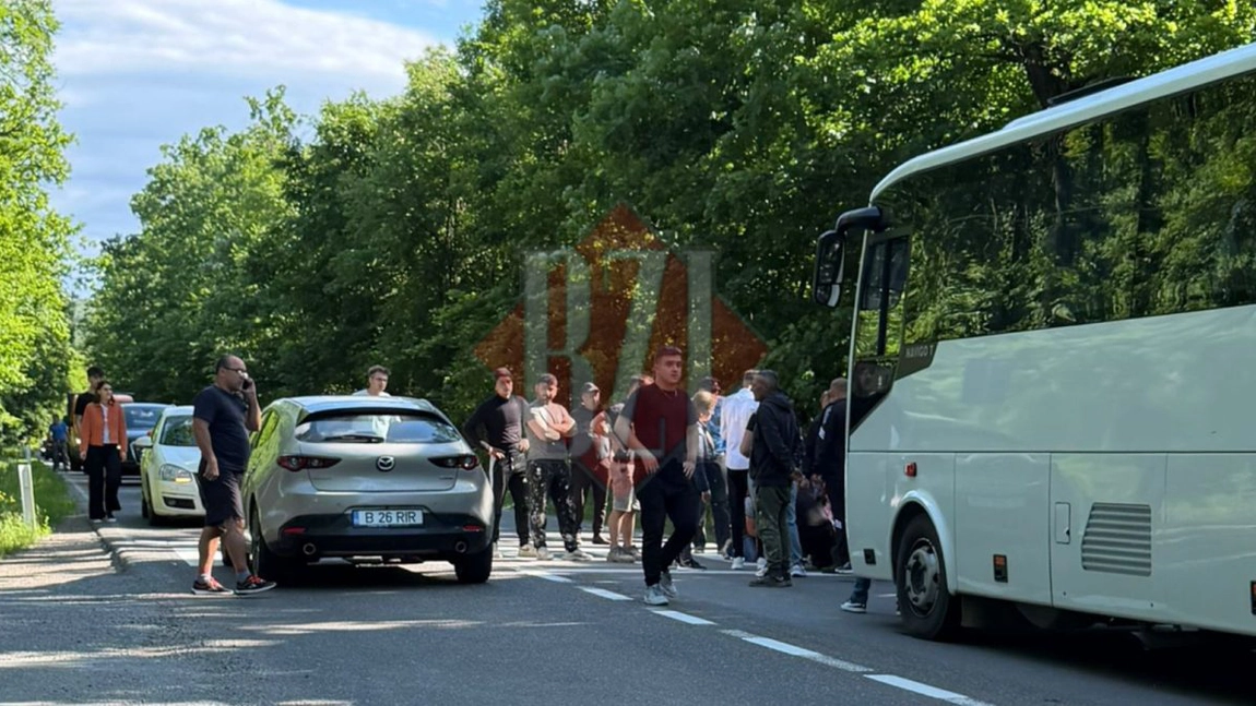 Accident grav la Curături. O fetiță de 7 ani a fost lovită pe trecerea de pietoni - EXCLUSIV, UPDATE