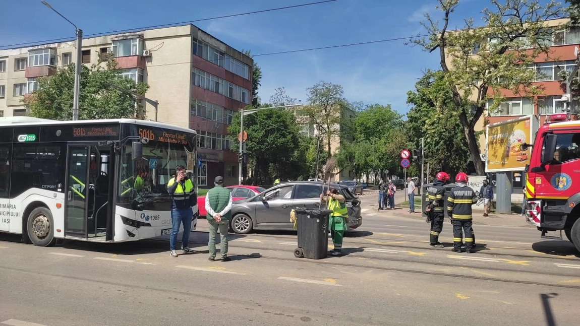 Ce a spus șoferul autobuzului după accidentul de pe șoseaua Nicolina! Angajatul de la CTP Iași reclamă o problemă uriașă: „Autoritățile trebuie să intervină”