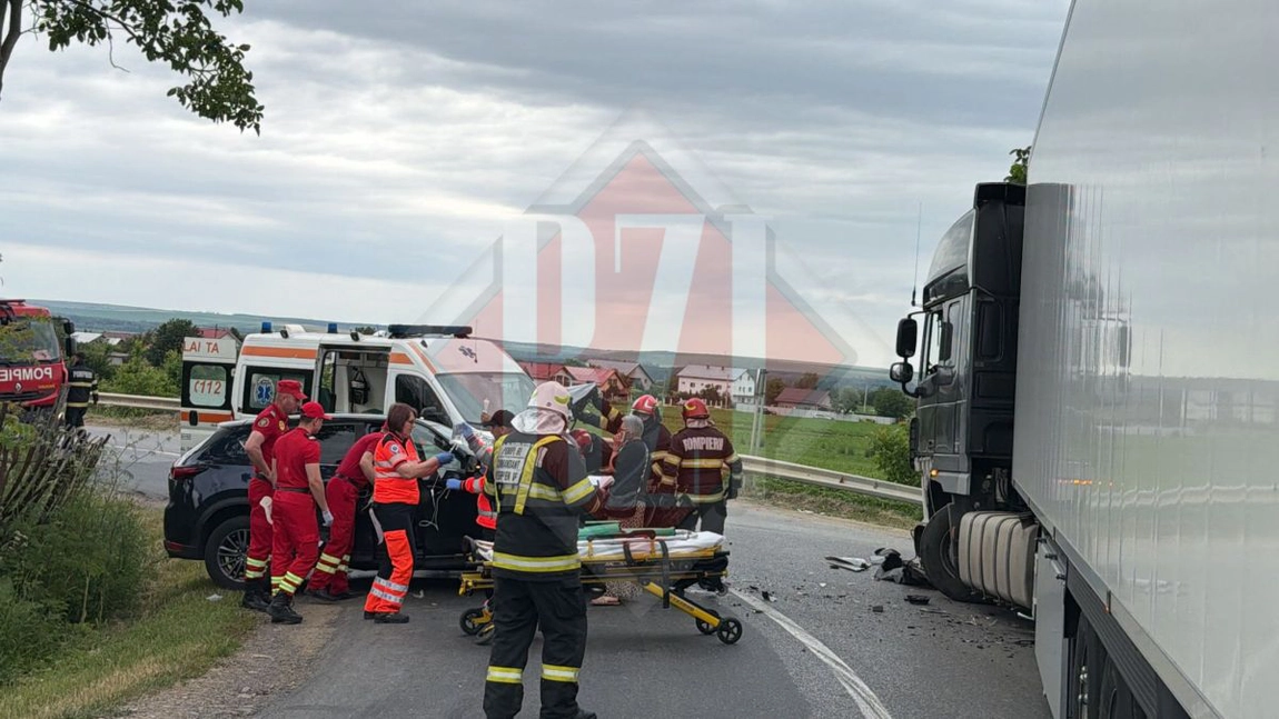 Accident rutier în localitatea Mircești! Trei persoane au fost rănite