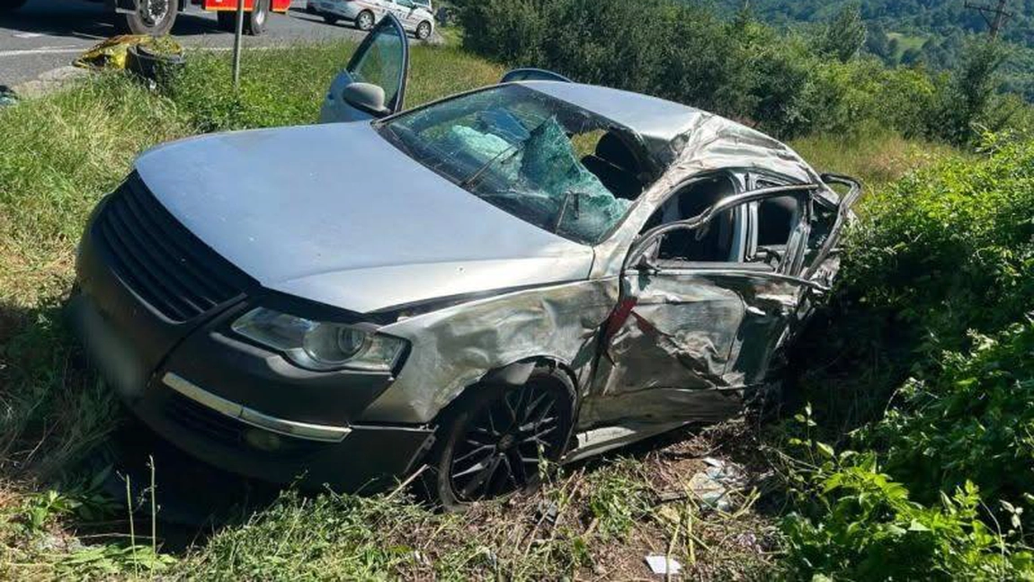 O tânără de 24 de ani a murit într-un accident devastator! O mașină și un TIR s-au ciocnit violent! 