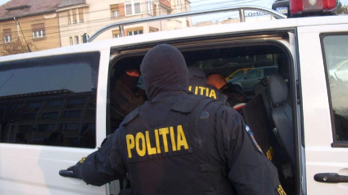 Studenții ieșeni condamnați pentru trafic de droguri au formulat o cale de atac! Unul dintre tineri a fost judecat și pentru pornografie infantilă