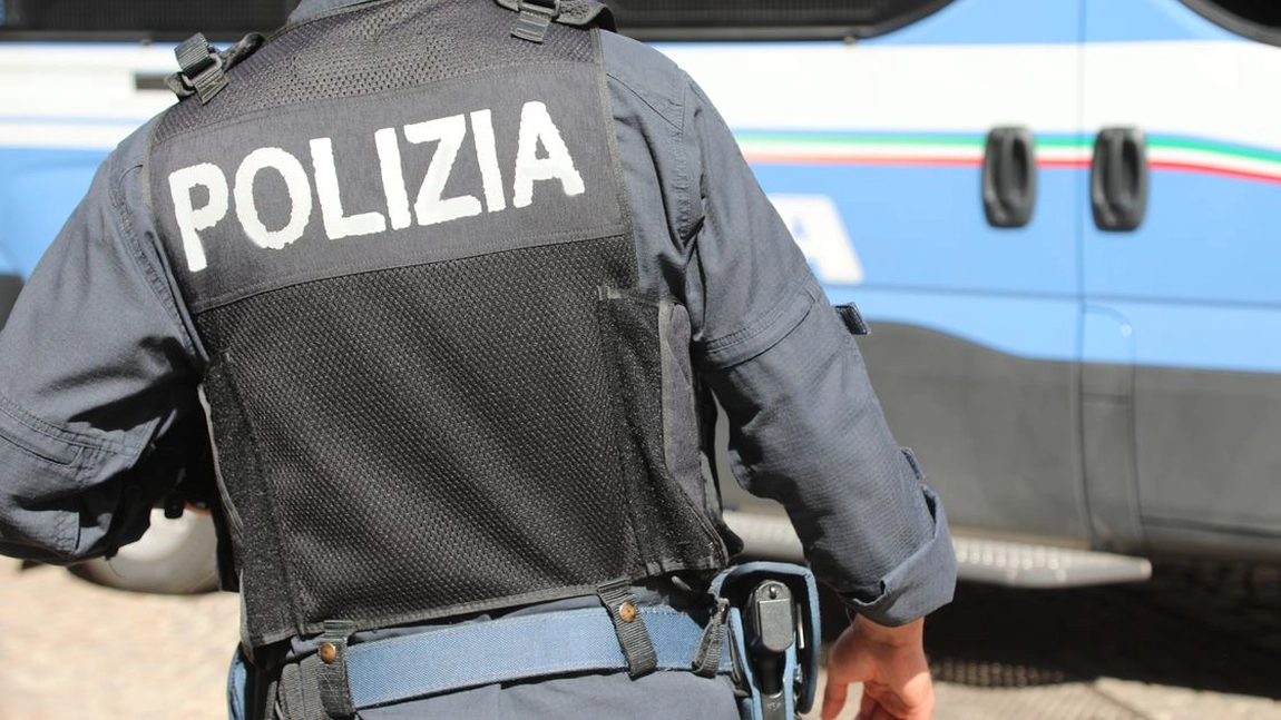 Un român de 52 de ani, stabilit în Italia, a murit după ce a căzut de pe o schelă! Bărbatul își vopsea casa!