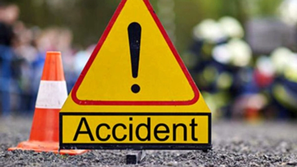 Accident grav la Băcăoani. Un șofer ieșean a adormit la volan și s-a izbit violent de un cap de pod