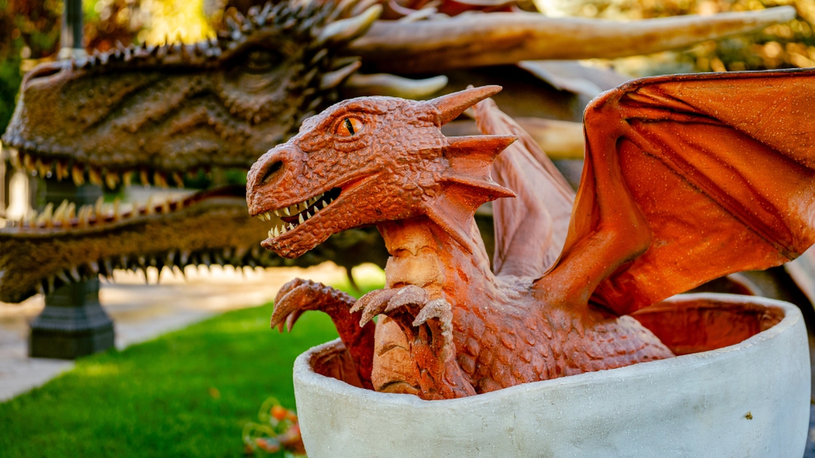 GALERIE FOTO: 17 dragoni animatronici transformă Iulius Gardens într-un tărâm magic