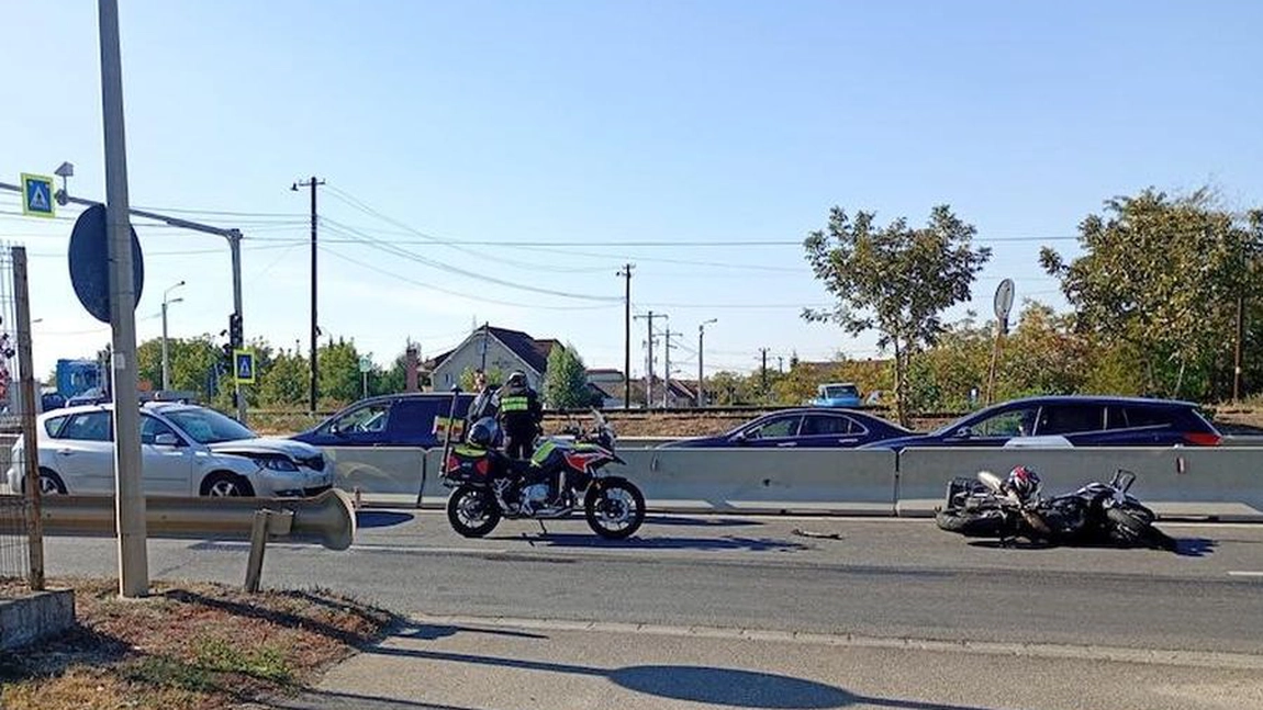 Accident grav în Oradea! Un motociclist a ajuns la spital!
