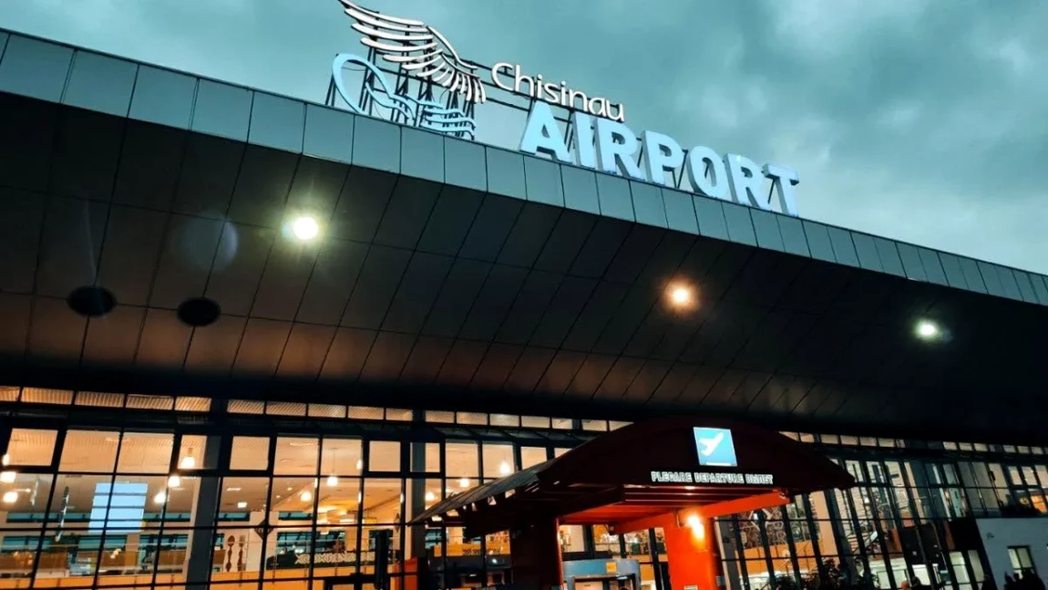 Alertă pe Aeroportul din Chișinău! Toți pasagerii au fost evacuați după o amenințare cu bombă