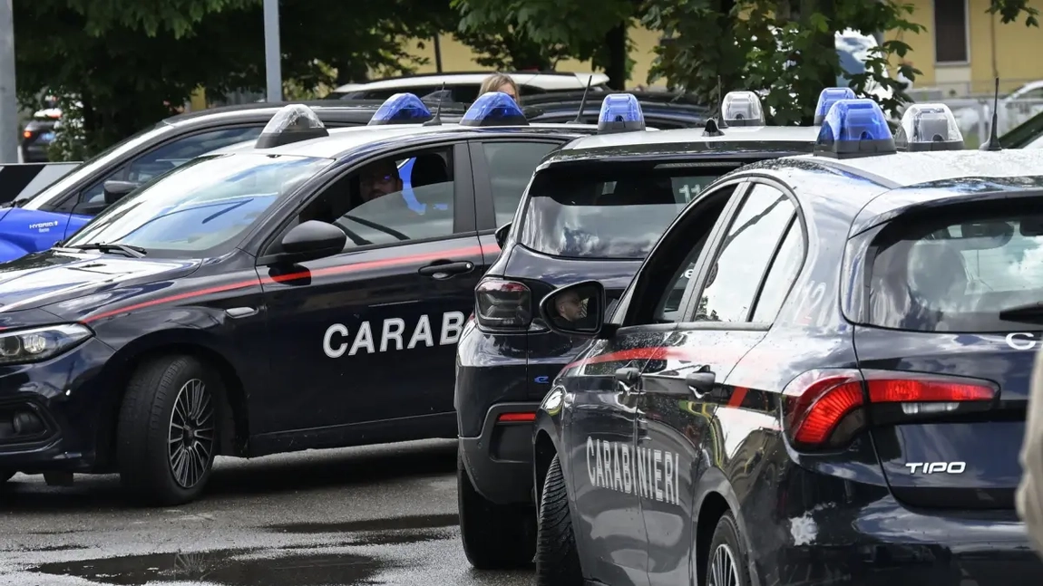 Muncitori români, exploatați în Italia la cules de fructe. Aproape 800.000 de euro au fost puși sub sechestru de autorități