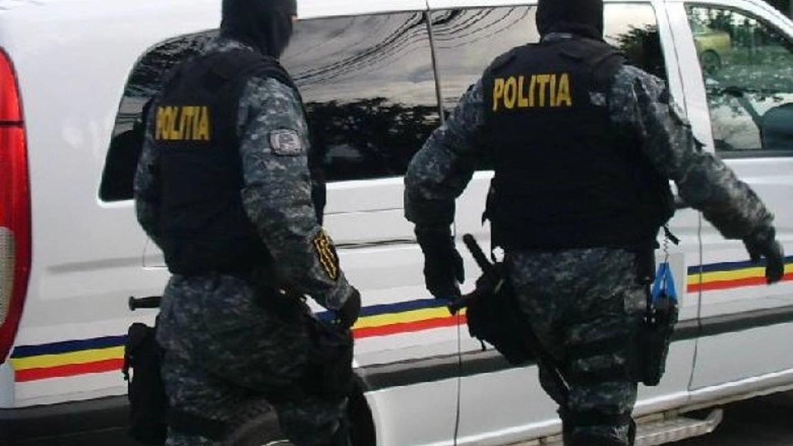 Percheziții la falși reprezentanți ai unor centre de sănătate! Cum ar fi fost păcăliți vârstnicii