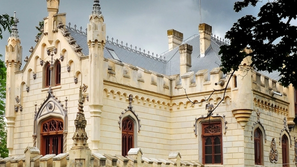 Castelul Sturdza de la Miclauseni