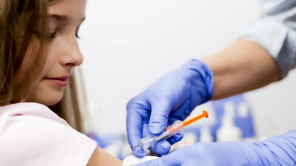 Medic pediatru, despre vaccinarea anti-COVID-19 a copiilor între 5 și 11 ani: „La copii, cel puțin pe această categorie de vârstă, nu avem niciun fel de protecție”