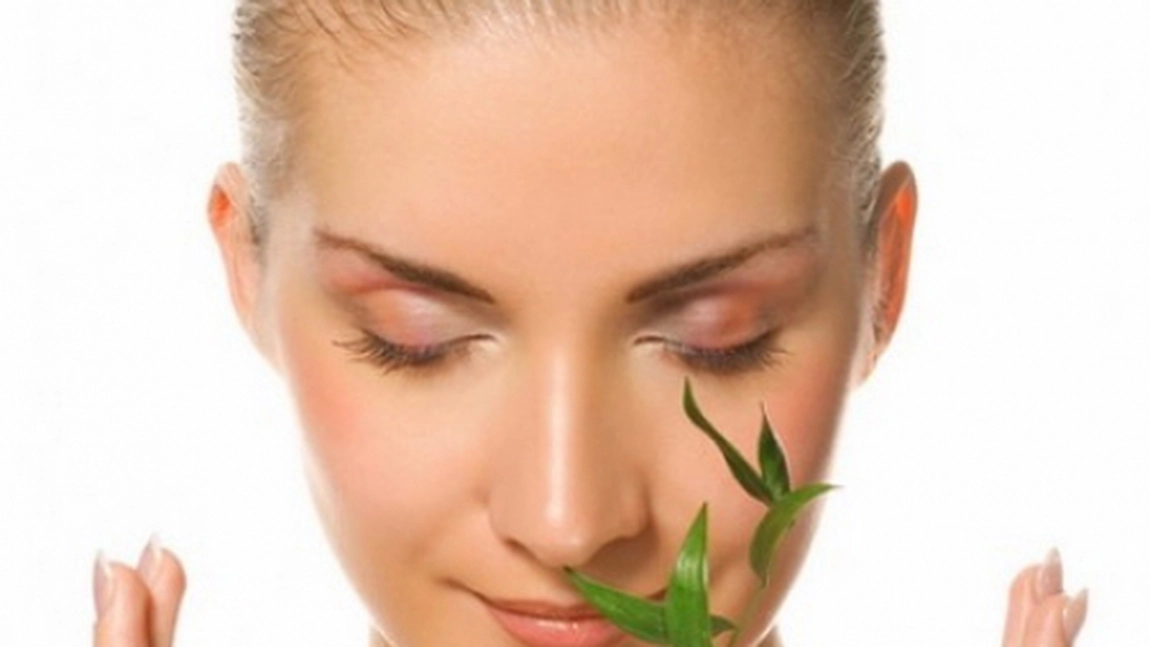 Cele mai bune 9 plante pentru pielea ta recomandate de un specialist francez