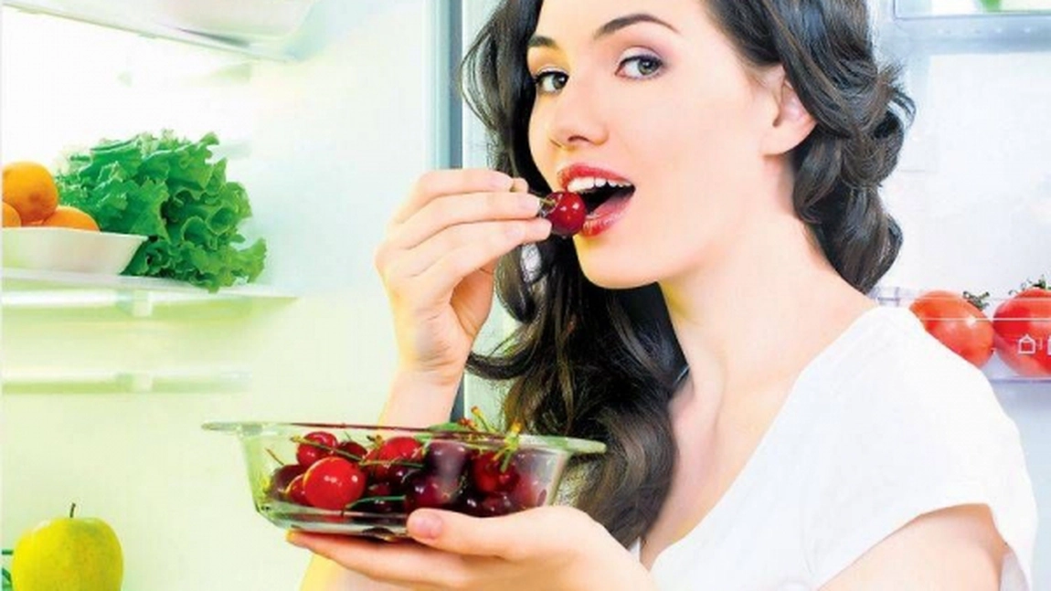 De ce au femeile pofte de dulciuri in perioada menstruala