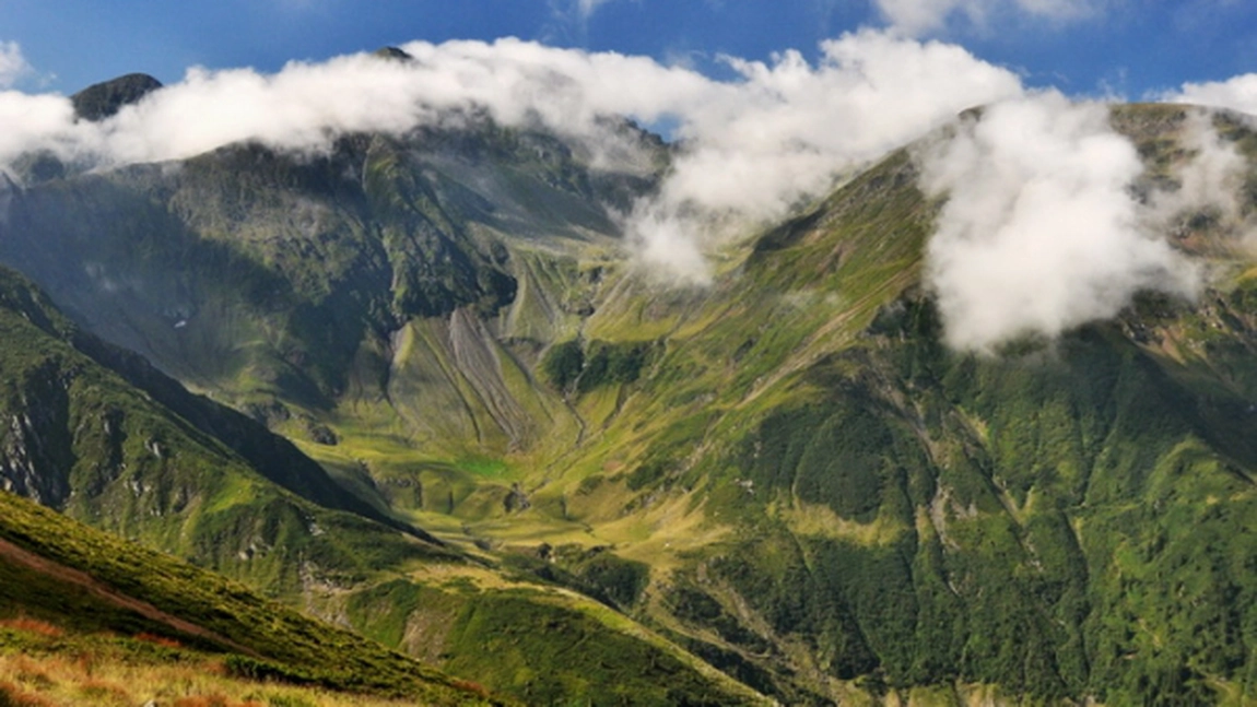 Traseu montan Fagaras: Cabana Negoiu - Saua Scarii

