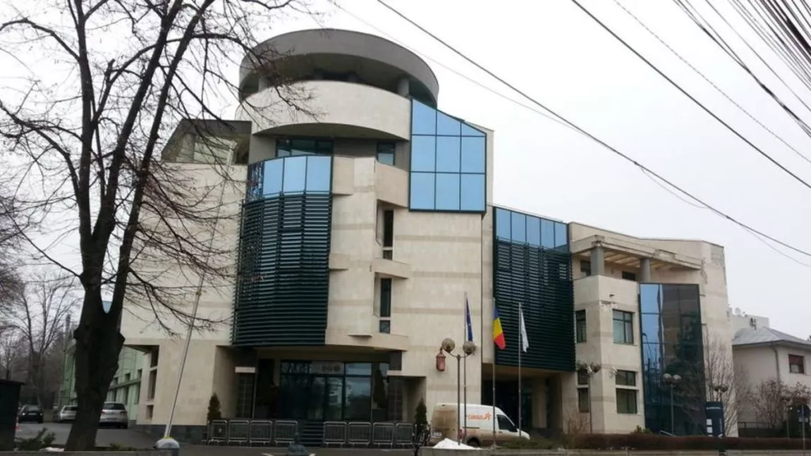 Patru firme au împărțit un contract de peste 400.000 euro la Apavital! Vor furniza echipamente de laborator