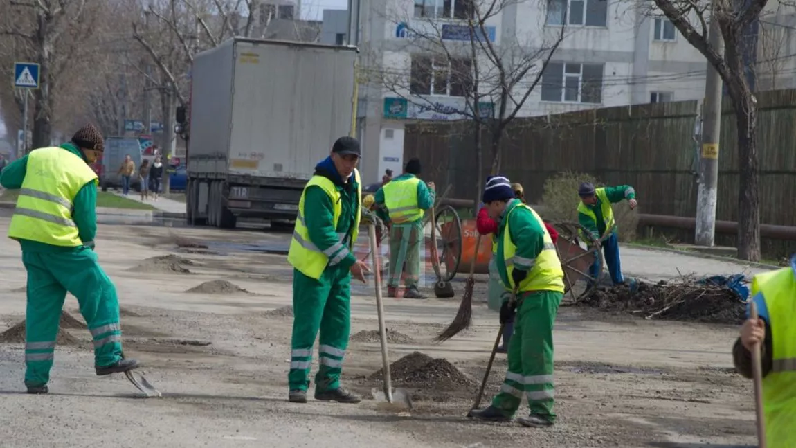 Firma de salubritate cumpără echipamente de protecție în valoare de aproape 70.000 de euro