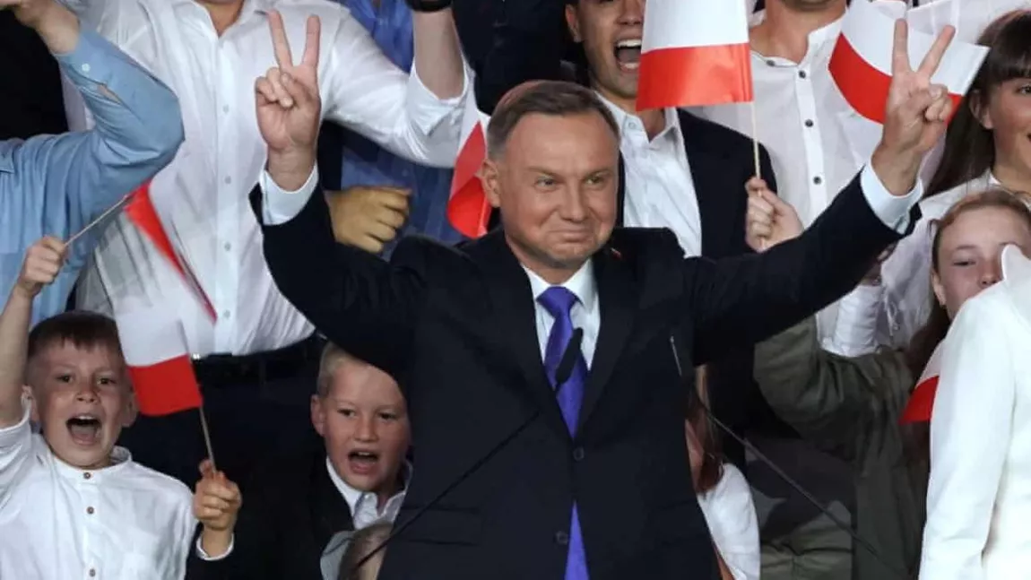 Alegeri Polonia 2020. Andrzej Duda a câştigat la limită un nou mandat