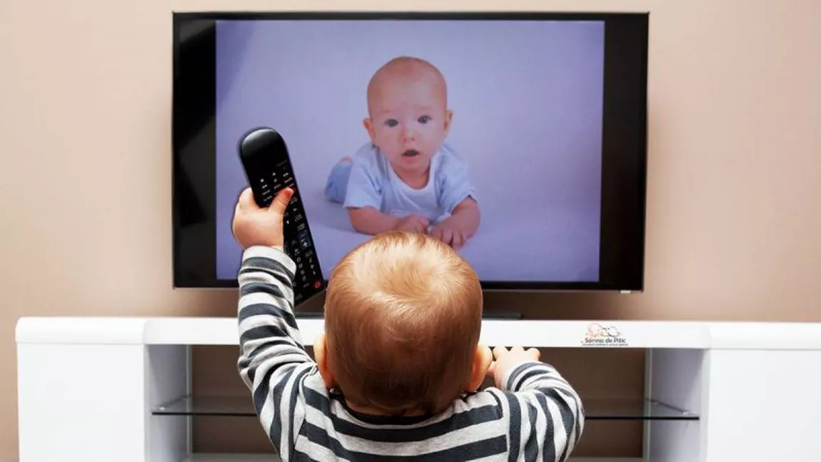 De ce unii copii iubesc televizorul mai mult decât alții