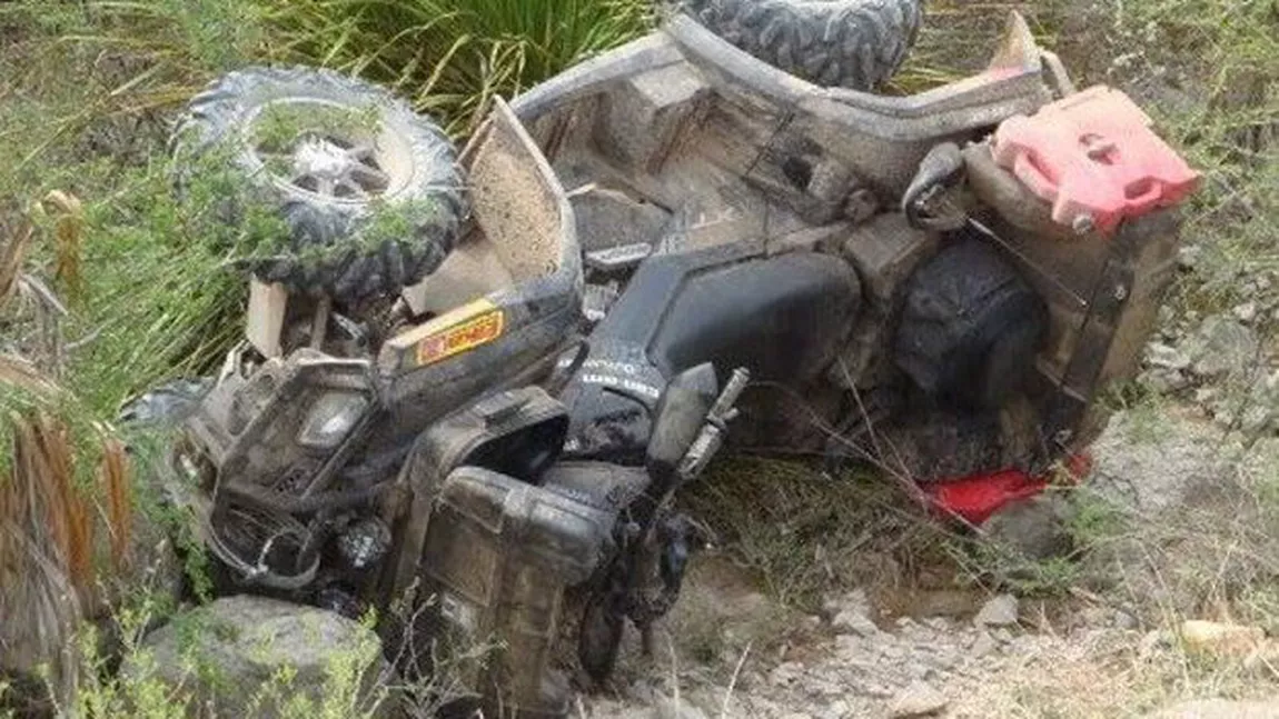 Accident rutier în Iași! Două victime după ce un ATV s-a răsturnat