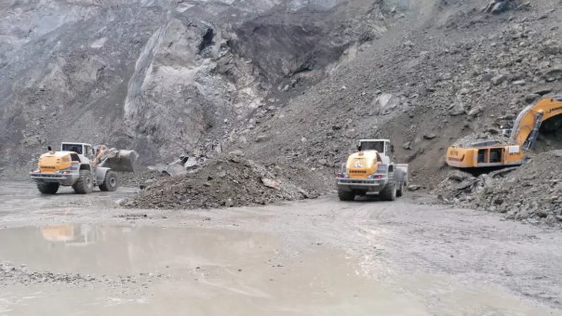Grav accident de munca la Cluj. Un muncitor a fost prins intr-o alunecare de teren la cariera Morlaca