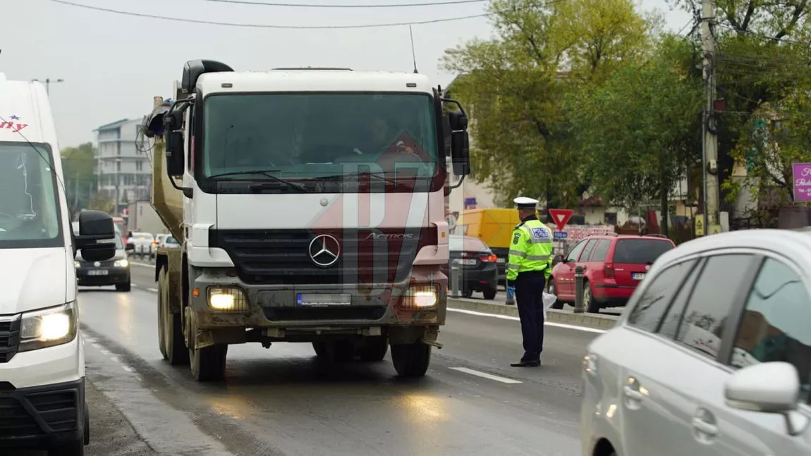 Conducea beat și liniștit până când a dat nas în nas cu polițiștii. A vrut să scape trăgând brusc de volan, dar norocul nu a fost cu el