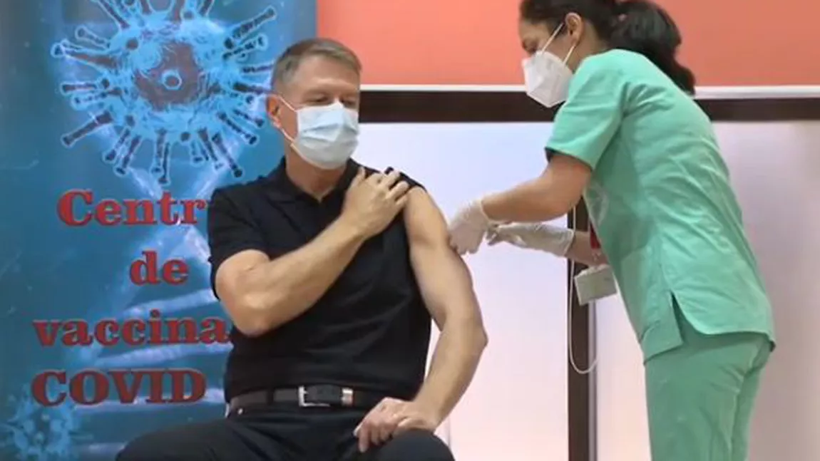 Klaus Iohannis s-a vaccinat la Spitalul Militar „Carol Davila“: „Acest vaccin este sigur, este eficient!“ - UPDATE / LIVE VIDEO / FOTO