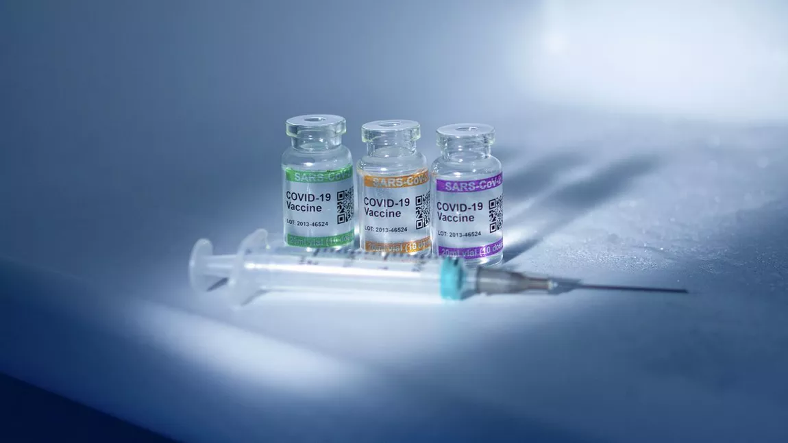 Covid-19: este posibil să se injecteze două doze de vaccinuri diferite?
