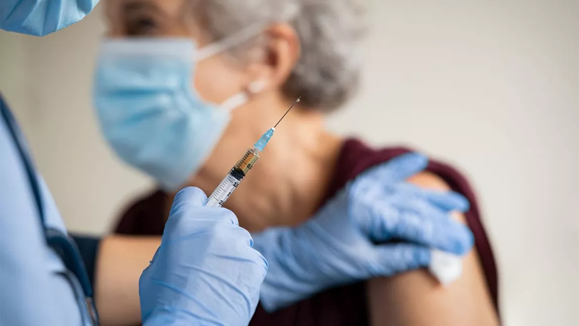 Nu mai sunt locuri pe platforma de vaccinare anti-COVID-19. Nici în luna martie nu se mai găsesc locuri libere, iar de câteva zile medicii de familie nu au mai făcut programări