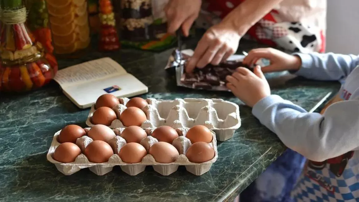 Top 10 mituri despre ouă. Ce înseamnă pata de sânge de pe gălbenuș